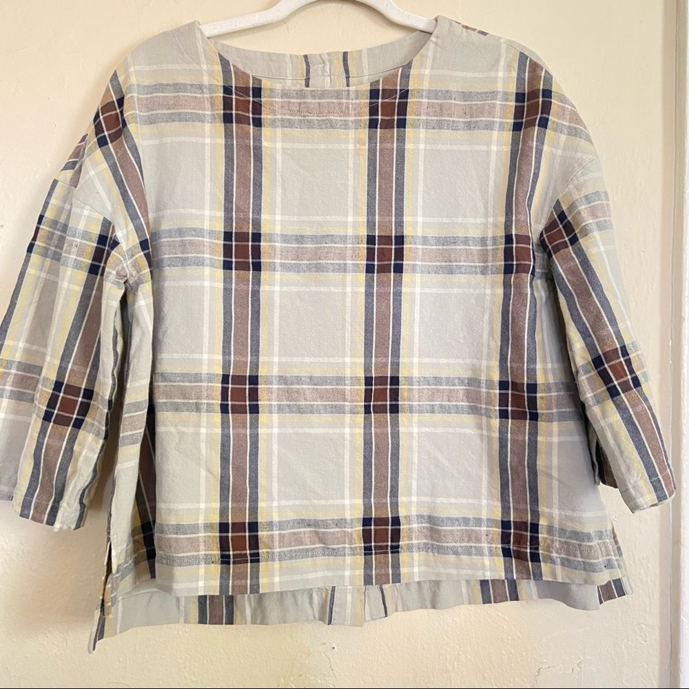 Basco Collection Plaid tunic top Full Button Back closure